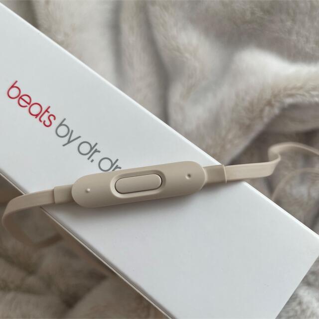 Apple(アップル)の【Apple】Ur beats3 マットゴールド スマホ/家電/カメラのオーディオ機器(ヘッドフォン/イヤフォン)の商品写真