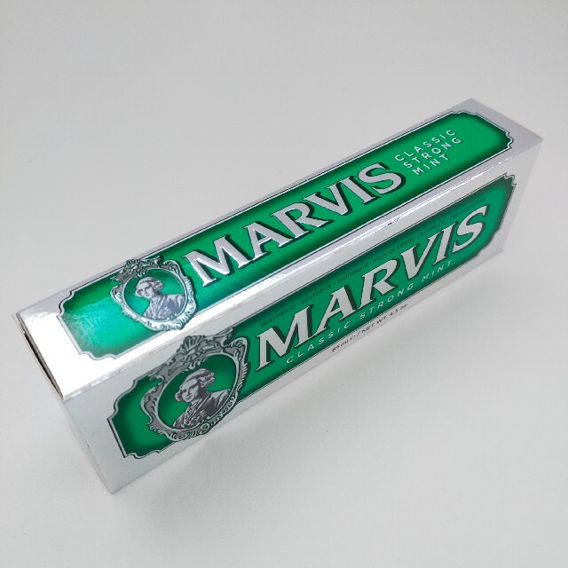 MARVIS(マービス)のMARVIS クラシック ストロング ミント トゥースペースト　85ml コスメ/美容のオーラルケア(歯磨き粉)の商品写真