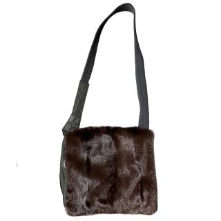 PRADA プラダ ボディバッグ ハラコ グリーン ショルダーバック ファー