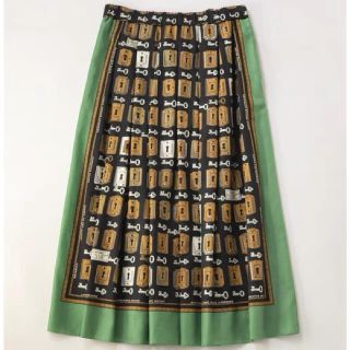 ジェーンマープル(JaneMarple)のBespoke key plates tuck skirt(ロングスカート)