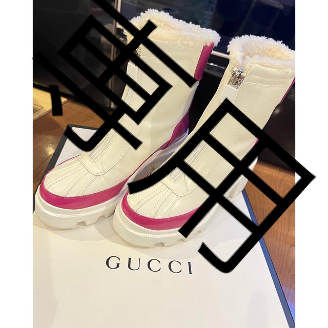 Gucci(グッチ)のGUCCI レディースの靴/シューズ(ブーツ)の商品写真