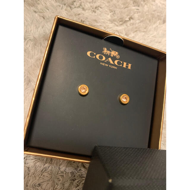 COACH - (新品】COACH/コーチ サークルピアスの通販 by moon🌙｜コーチ ...
