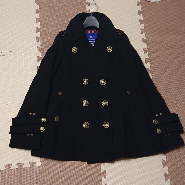 BURBERRY BLUE LABEL(バーバリーブルーレーベル)のBURBERRYコート レディースのジャケット/アウター(ピーコート)の商品写真