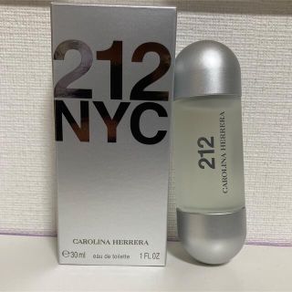 キャロライナヘレナ(CAROLINA HERRERA)のキャロライナヘレナ オードトワレ　212 香水　30ml(香水(女性用))