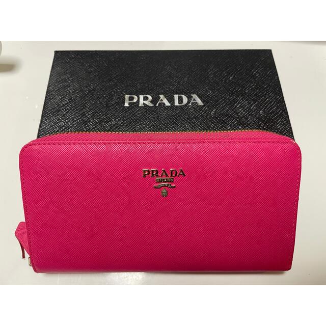 プラダ　PRADA 長財布　ピンク　ラウンドファスナー　箱付き