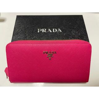 プラダ(PRADA)のプラダ　PRADA 長財布　ピンク　ラウンドファスナー　箱付き(財布)