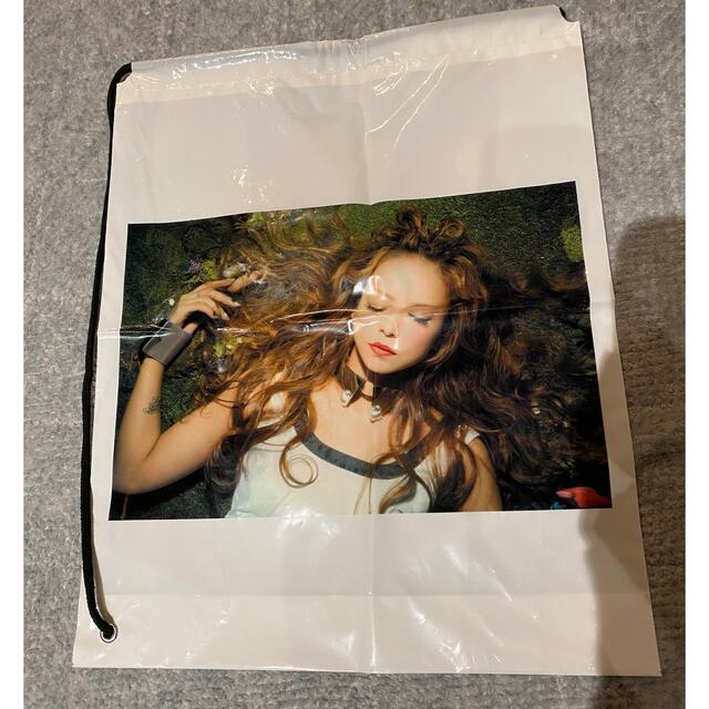 安室奈美恵　ビニールバッグ エンタメ/ホビーのタレントグッズ(ミュージシャン)の商品写真