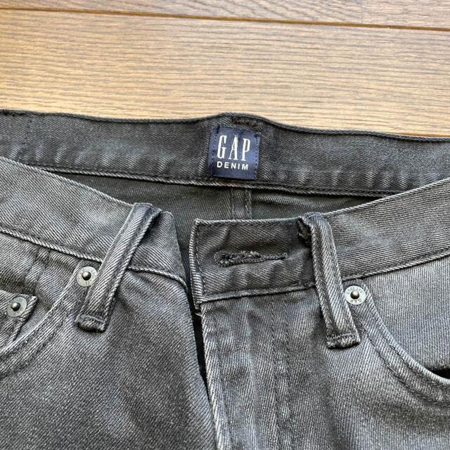 GAP(ギャップ)の美品　GAP メンズジーパン　ブラックデニム　スリム　ラクマパック　匿名　送料込 メンズのパンツ(デニム/ジーンズ)の商品写真
