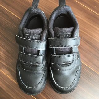 アディダス(adidas)のadidas アディダス スニーカー　男の子　18.5cm ブラック(スニーカー)