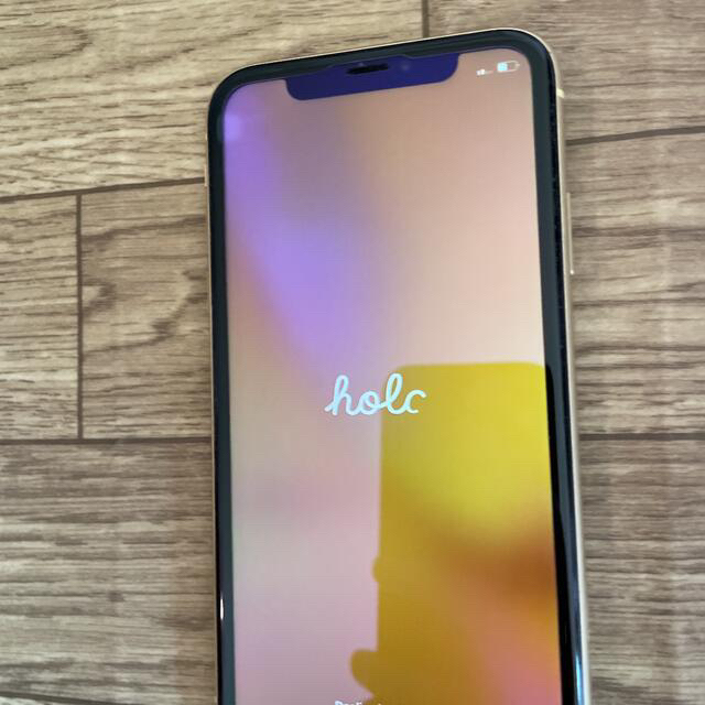 iPhone XR yellow 4
