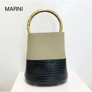 MARNI バッグ マルニ　マルニパニエ　ショルダーバッグ(ショルダーバッグ)