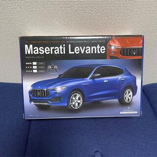 マセラッティ レヴァンテ Maserati Levante ラジコン 赤(トイラジコン)