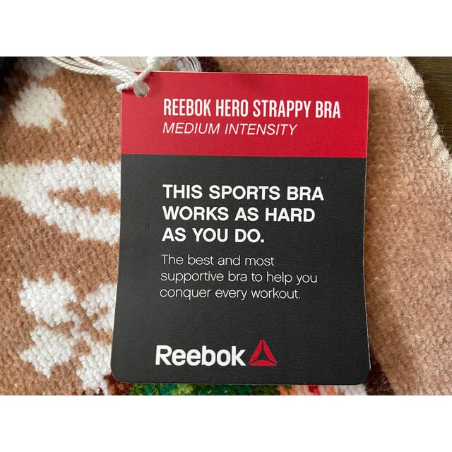 Reebok(リーボック)のスポーツ ブラ 新品未使用♡Lサイズ♡週末SALE スポーツ/アウトドアのトレーニング/エクササイズ(ヨガ)の商品写真