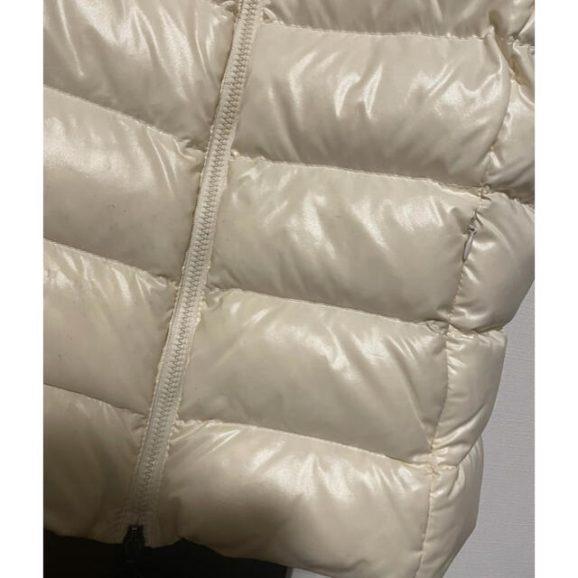 MONCLER(モンクレール)のモンクレール　レディース　ベスト　サイズ2 レディースのジャケット/アウター(ダウンベスト)の商品写真