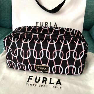 フルラ(Furla)の♡Ru-tan♡様専用　新品★FURLA プリントナイロンチェーン柄ポーチ(ポーチ)