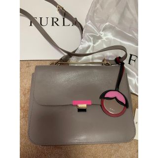 フルラ(Furla)のFURLA フルラ　ショルダーバッグ　グレー　ミラー付き　タグあり(ショルダーバッグ)