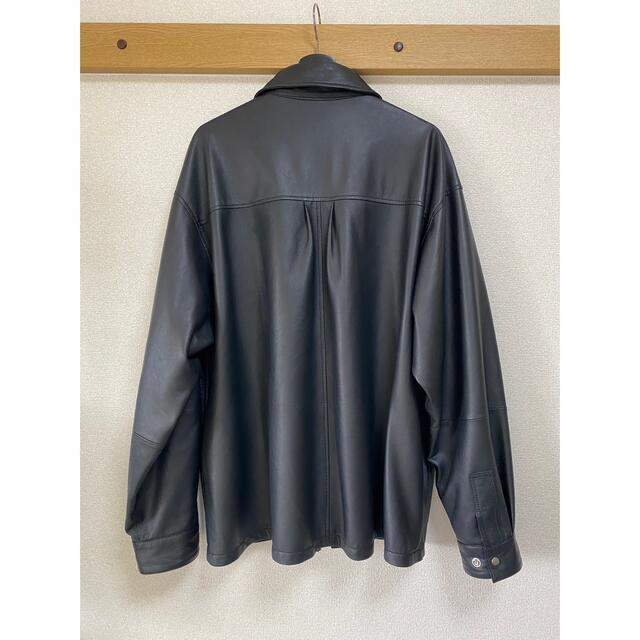 COMOLI - CCU SHEEP SKIN COVERALL SHIRT菅田将暉さん着用モデル COMOLI - CCU SHEEP SKIN COVERALL SHIRT菅田将暉さん着用モデル