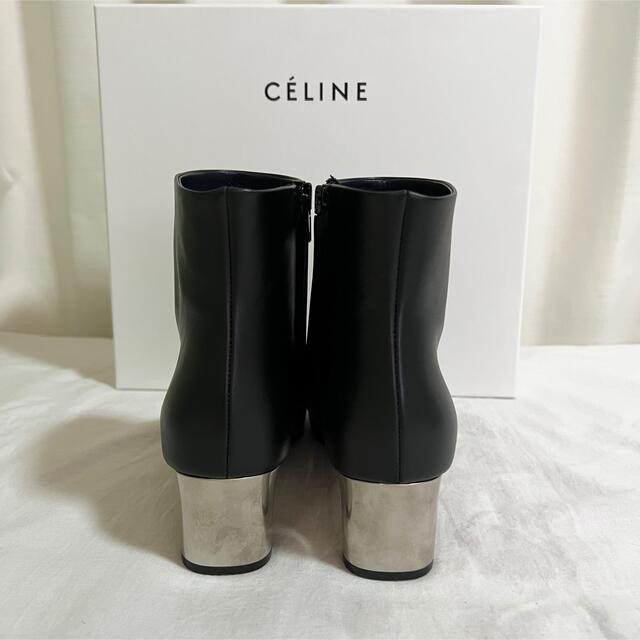 celine(セリーヌ)の【cre-mi様専用】CELINE セリーヌ バンバンブーツカーフスキン 35 レディースの靴/シューズ(ブーツ)の商品写真