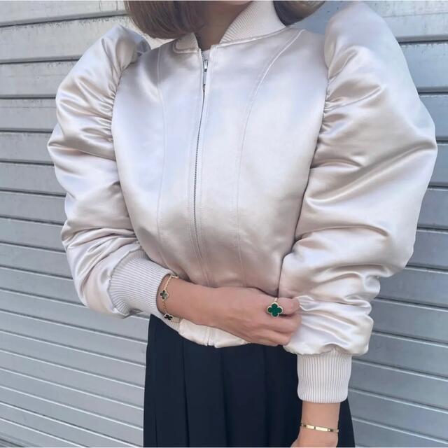 Cygne シーニュ サテンブルゾン (cygne パフスリーブブルゾン) Cygne シーニュ サテンブルゾン (cygne パフスリーブブルゾン)