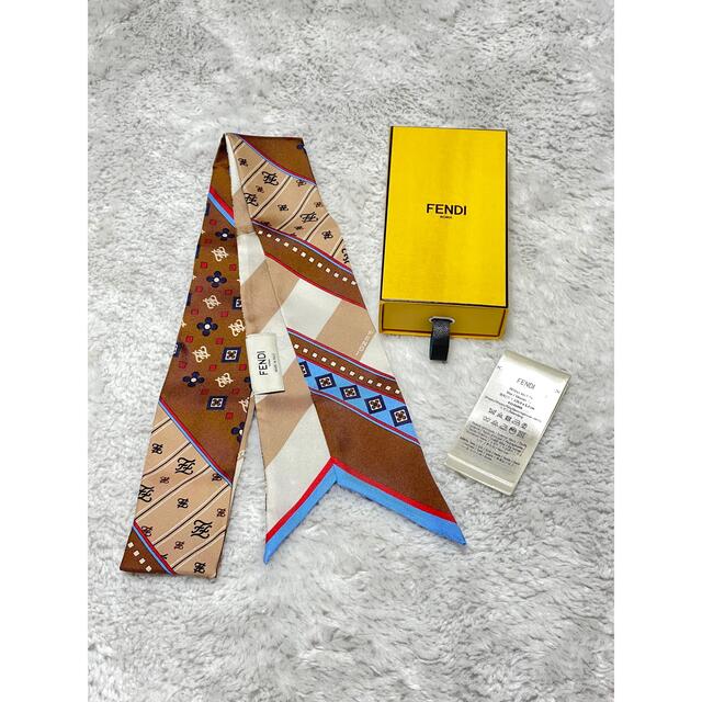 FENDI(フェンディ)のFENDI ラッピー レディースのファッション小物(バンダナ/スカーフ)の商品写真