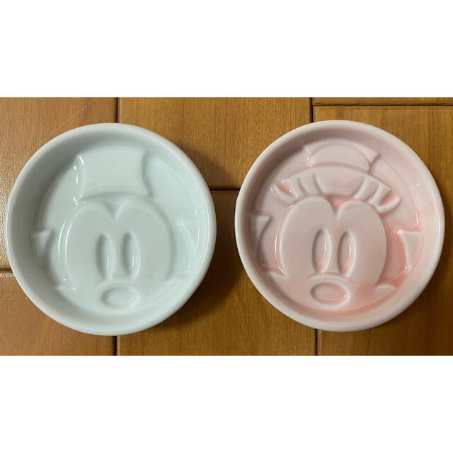 Disney(ディズニー)のミッキーマウス＆ミニーマウス 祝いペア醤油皿×2個セット 小皿 ミッキー ミニー インテリア/住まい/日用品のキッチン/食器(食器)の商品写真