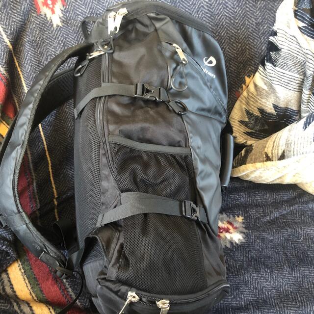 phiten(ファイテン) スポーツバックパック メタックス ブラック 48L 0419BV231000 phiten(ファイテン) スポーツバックパック メタックス ブラック 48L 0419BV231000
