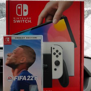 ニンテンドースイッチ(Nintendo Switch)の【新品未開封】ニンテンドースイッチ有機EL ホワイト&FIFA22(家庭用ゲーム機本体)