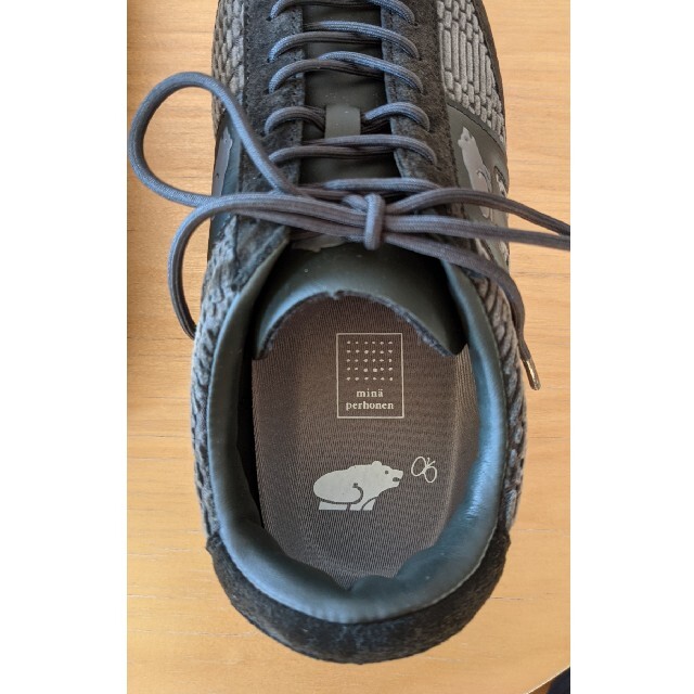 mina perhonen(ミナペルホネン)の新品未使用品 ミナペルホネン カルフ スニーカー 25cm レディースの靴/シューズ(スニーカー)の商品写真