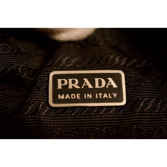 PRADA プラダ ポーチ　ストラップ付きセカンドバッグ　 レディースのバッグ(クラッチバッグ)の商品写真