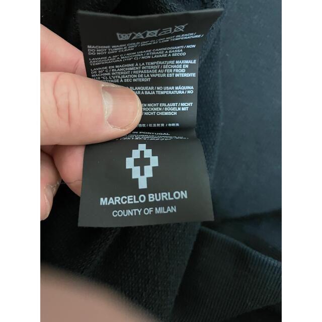 MARCELO BURLON(マルセロブロン)のマルセロバーロン　フェザースウェット メンズのトップス(スウェット)の商品写真