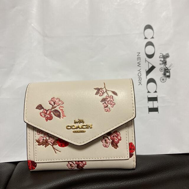 COACH(コーチ)のCOACH コーチ　新品　折財布　てんとう虫 レディースのファッション小物(財布)の商品写真