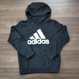 アディダス(adidas)のadidas パーカー １３０(ジャケット/上着)