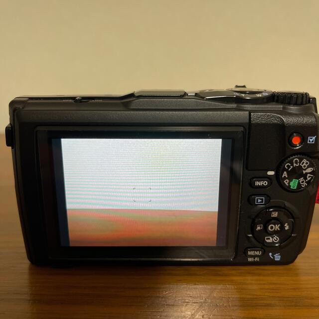 OLYMPUS(オリンパス)のオリンパス　TG-6 スマホ/家電/カメラのカメラ(コンパクトデジタルカメラ)の商品写真