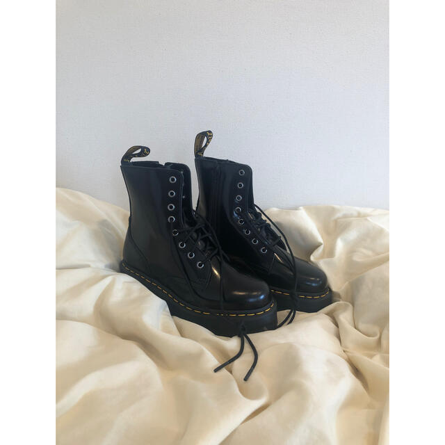 Dr.Martens(ドクターマーチン)の「にこ 様 専用」Dr.Martens 8ホールJADON （箱付き）新品未使用 レディースの靴/シューズ(ブーツ)の商品写真