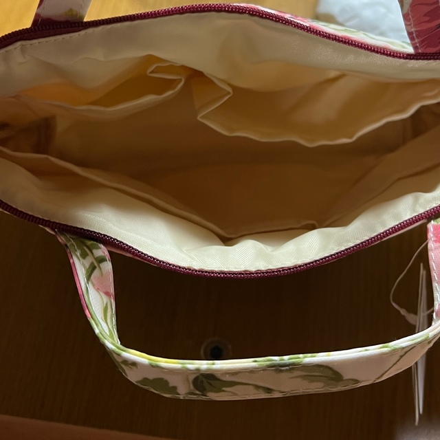 LAURA ASHLEY(ローラアシュレイ)のローラアシュレイ バッグ ハンドメイドのファッション小物(バッグ)の商品写真