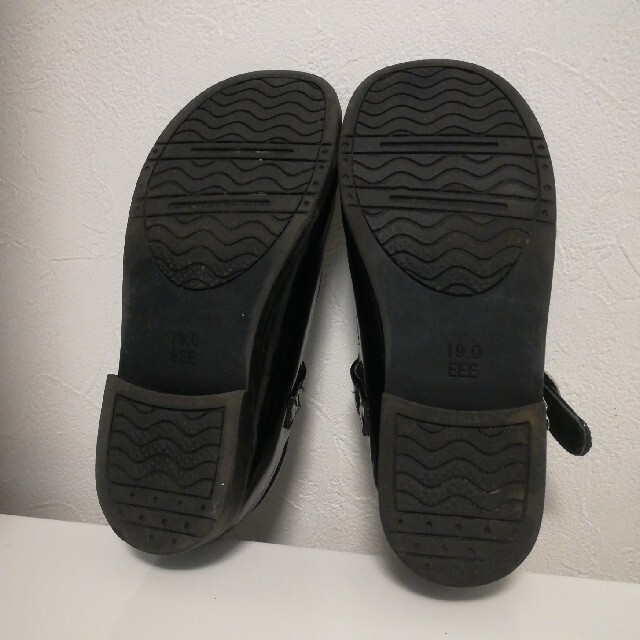 AEON(イオン)の【値下げ】フォーマル靴　黒　18.5cm　19cm　TOPVALU キッズ/ベビー/マタニティのキッズ靴/シューズ(15cm~)(フォーマルシューズ)の商品写真