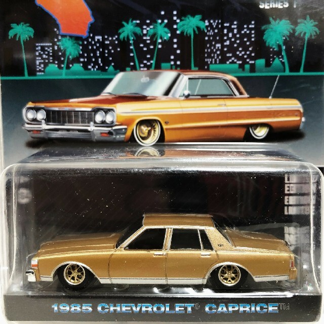 Chevrolet(シボレー)のGL/'85 Chevyシボレー Capriceカプリス ローライダー 1/64 エンタメ/ホビーのおもちゃ/ぬいぐるみ(ミニカー)の商品写真