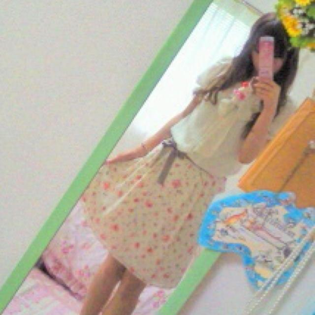 MISCH MASCH(ミッシュマッシュ)のMISCH MASCH♡花柄スカート レディースのスカート(ひざ丈スカート)の商品写真