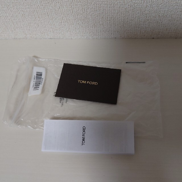 TOM FORD 登坂広臣モデル 廃盤品 付属品あり ファッション小物 TOM FORD 登坂広臣モデル 廃盤品 付属品あり ファッション小物