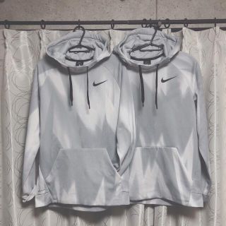 ナイキ(NIKE)のNIKE ペア パーカー(パーカー)