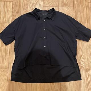 【新品未使用】mizuiro indブラックシャツ(シャツ/ブラウス(半袖/袖なし))