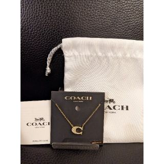 コーチ(COACH)のコーチ　ネックレス　ゴールド　パヴェクリスタル シグネチャーネックレス(ネックレス)