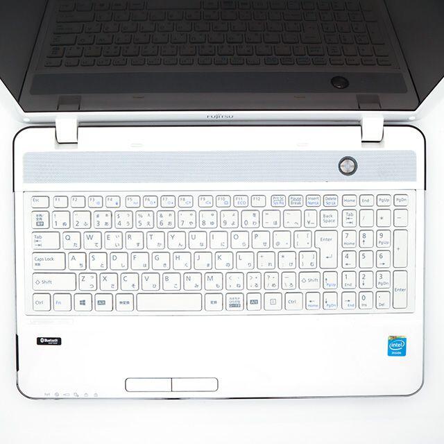 セール！東芝⭐️WEBカメラ/4GB/320GB/新品マウス付