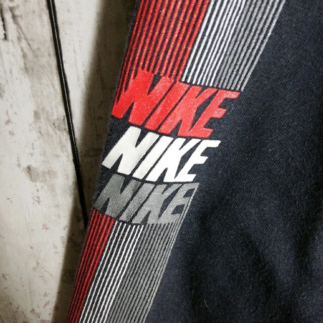 NIKE(ナイキ)の80s 紺タグ ナイキ NIKE ロンt 3連ロゴ ワンポイント スゥッシュ メンズのトップス(Tシャツ/カットソー(七分/長袖))の商品写真