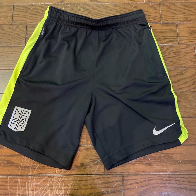 NIKE(ナイキ)のNIKE ジュニアパーツパンツ スポーツ/アウトドアのサッカー/フットサル(ウェア)の商品写真