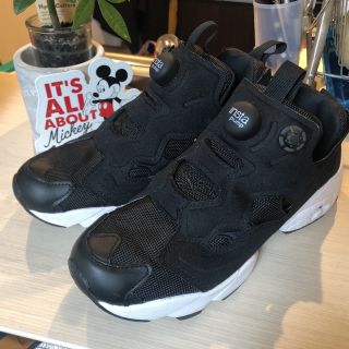 リーボック(Reebok)のREEBOK INSTA PUMP FURY OG  黒 白 23.5(スニーカー)