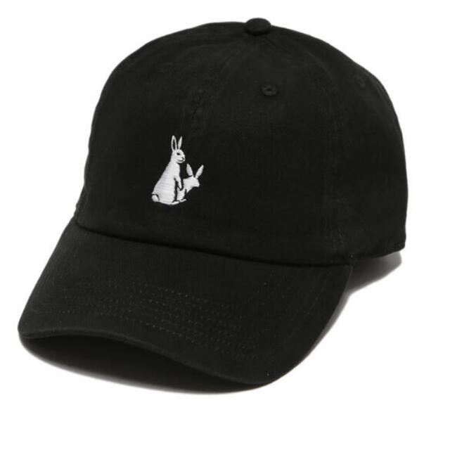 VANQUISH(ヴァンキッシュ)のfr2 キャップ　ブラック メンズの帽子(キャップ)の商品写真