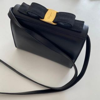 フェラガモ(Ferragamo)のフェラガモ ショルダーバッグ　リボン　ヴィンテージ(ショルダーバッグ)