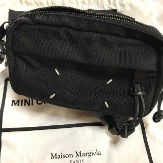 マルタンマルジェラ(Maison Martin Margiela)のMaison Margiela ミニクロスボディポーチ 黒 (ボディーバッグ)