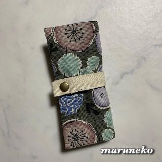 かぎ針ケース 内側黒 あみもの あみぐるみ 収納 緑花 北欧(ポーチ)